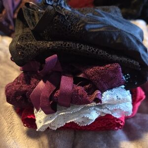 4 Pairs Of Size 0 Torrid Underwear Gently Or Never Worn